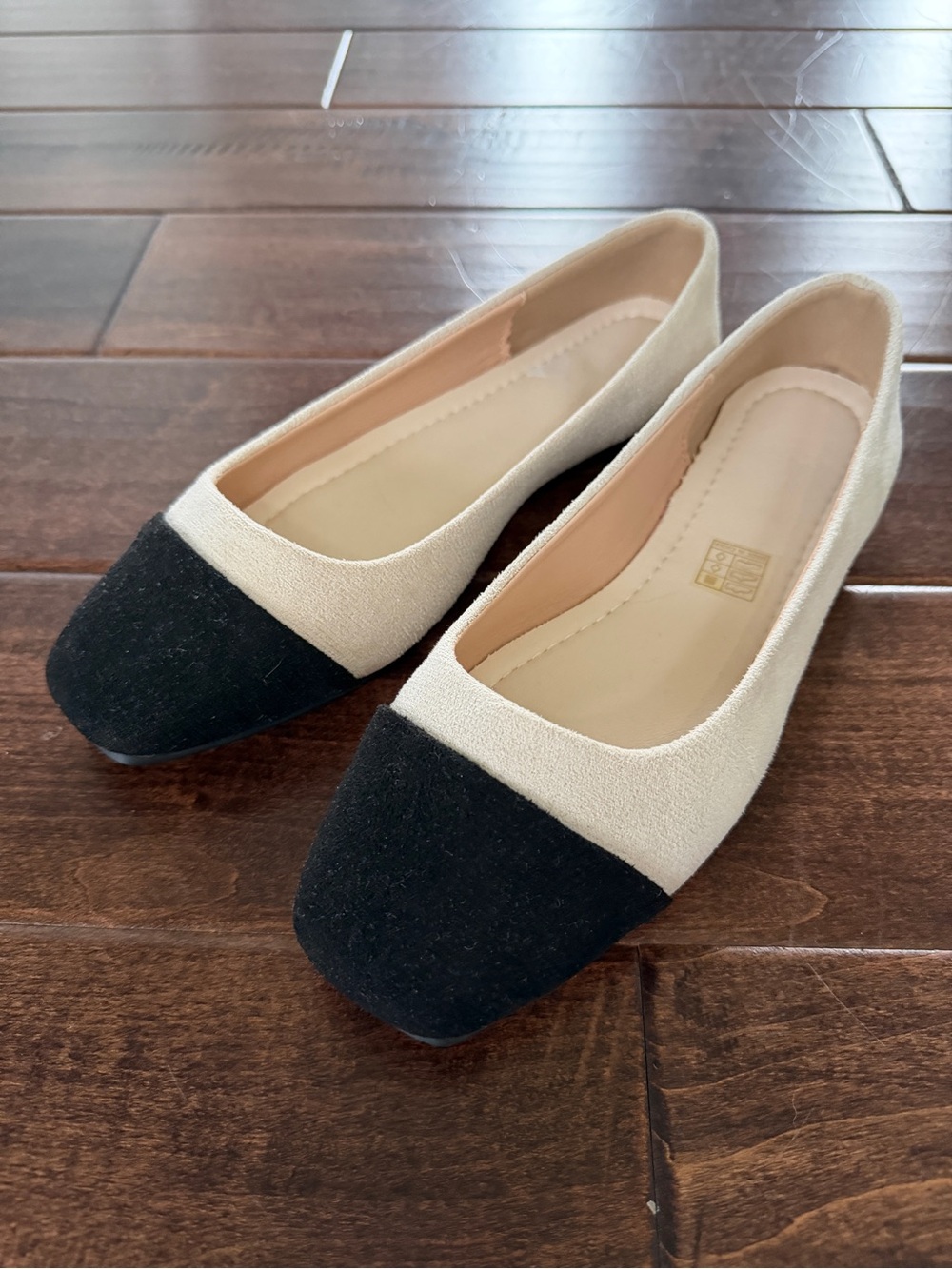 Black and White Slip-On Flats - Comfortable Office Shoes - Professional - Size 9
